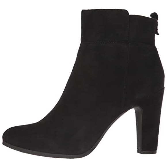 Sam Edelman Shoes - NEW🤩Sam Edelman Sianna Black suede ankle boots